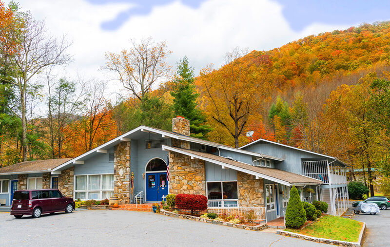 Smoky Mountain Heritage Center