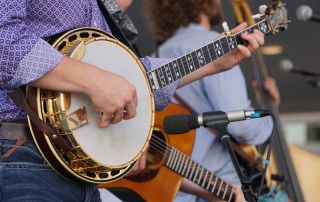 live bluegrass music